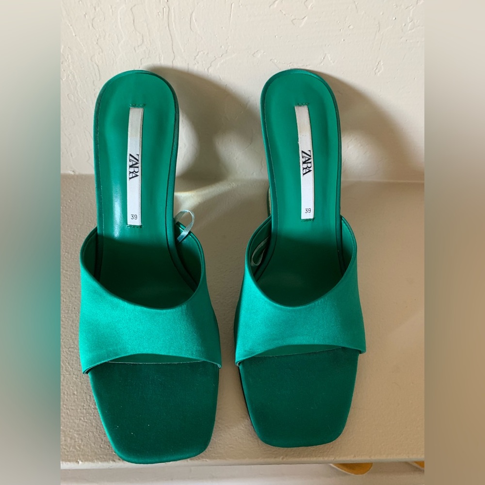 COPY - Zara Kelly Green Methacrylate Clear Heels